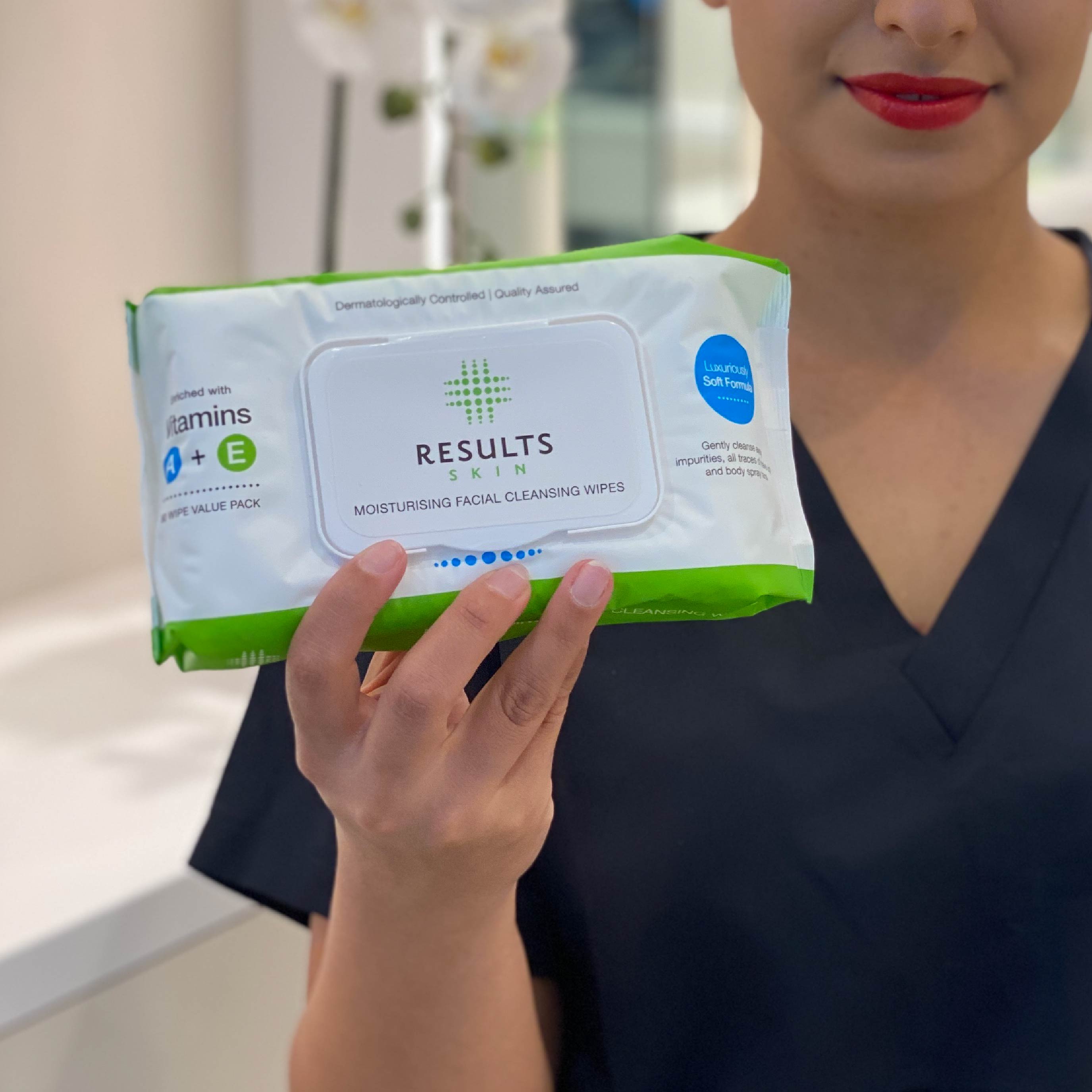 Moisturising Facial Wipes